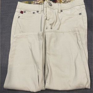 Woman’s capris